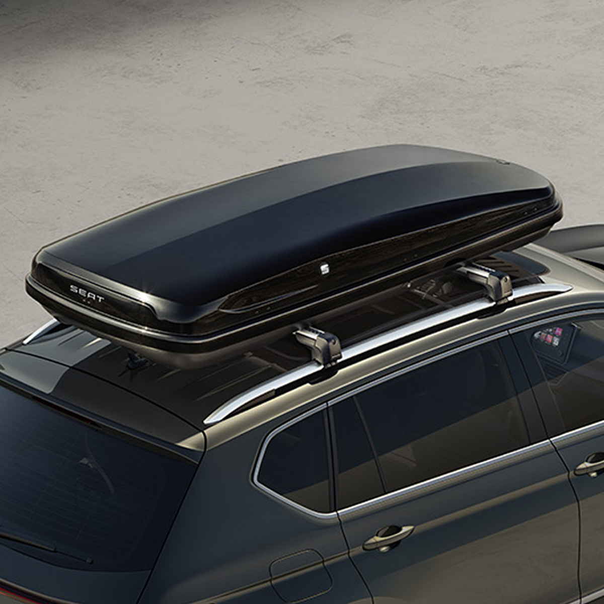 Roof box